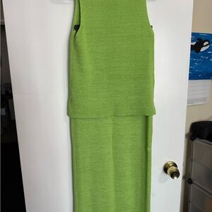 Green Sleeveless Knit 2 piece Sweater Skirt Set